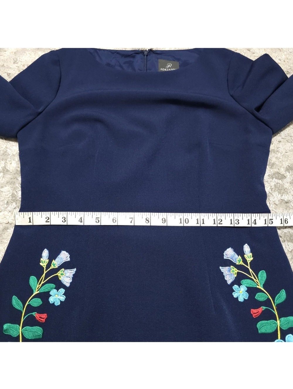 ADRIANNA PAPELL Nwot Short Sleeve Sheath Dress w/ Embroidered Flowers, Size 8 - Picture 13 of 15